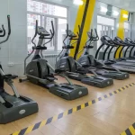 Занятия йогой, фитнесом в спортзале FitnessBoom Самара