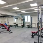 Занятия йогой, фитнесом в спортзале Фитнес-центр Аврора Комаровский