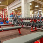 Занятия йогой, фитнесом в спортзале FitStudio Магадан