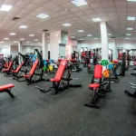 Занятия йогой, фитнесом в спортзале FitZone Новороссийск