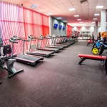 Занятия йогой, фитнесом в спортзале FitZone Новороссийск