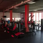 Занятия йогой, фитнесом в спортзале FitZone Новороссийск