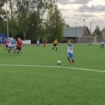 Занятия йогой, фитнесом в спортзале ФК Искра Москва