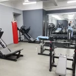 Занятия йогой, фитнесом в спортзале ФК Платинум Москва