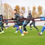 Занятия йогой, фитнесом в спортзале ФК РФС — тренировки по футболу Москва