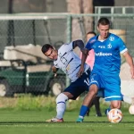 Занятия йогой, фитнесом в спортзале ФК Труд Москва