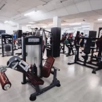 Занятия йогой, фитнесом в спортзале Flex Gym Омск