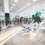 Занятия йогой, фитнесом в спортзале Flex Gym Омск