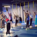 Занятия йогой, фитнесом в спортзале FlowRow Москва