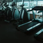 Занятия йогой, фитнесом в спортзале Flyyoga.ru Ленинск-Кузнецкий