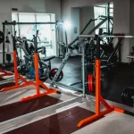 Занятия йогой, фитнесом в спортзале Формула Королёв