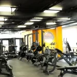 Занятия йогой, фитнесом в спортзале Формула Королёв