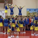 Занятия йогой, фитнесом в спортзале Фролы Фролы
