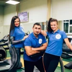Занятия йогой, фитнесом в спортзале FS Rай Уссурийск