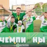 Занятия йогой, фитнесом в спортзале Футболика Курск