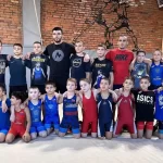 Занятия йогой, фитнесом в спортзале Гатчинская школа борьбы Гатчина