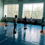 Занятия йогой, фитнесом в спортзале ГБОУ школа № 878 Москва