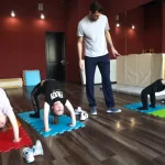 Занятия йогой, фитнесом в спортзале ГБУ СДЦ Люблино, центр всестороннего развития Москва
