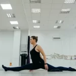 Занятия йогой, фитнесом в спортзале Геометрия тела Студия Томск