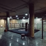Занятия йогой, фитнесом в спортзале Гигант боксёрский клуб Москва