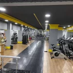 Занятия йогой, фитнесом в спортзале Gold’s Gym Грозный