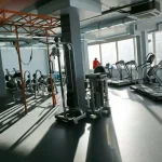 Занятия йогой, фитнесом в спортзале Golden Gym Екатеринбург