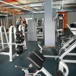 Занятия йогой, фитнесом в спортзале Golden Gym Екатеринбург