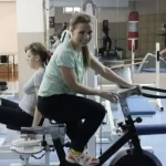 Занятия йогой, фитнесом в спортзале Голливуд Новосибирск