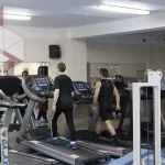 Занятия йогой, фитнесом в спортзале Голливуд Новосибирск