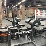 Занятия йогой, фитнесом в спортзале Gora Crossgym Москва