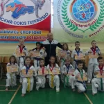 Занятия йогой, фитнесом в спортзале Грандмастер Севастополь