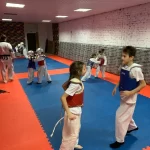 Занятия йогой, фитнесом в спортзале Грандмастер Севастополь