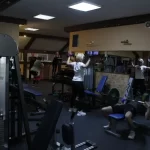 Занятия йогой, фитнесом в спортзале ГрандПарк Белгород