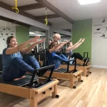 Занятия йогой, фитнесом в спортзале Green Pilates, студия пилатеса Благовещенск