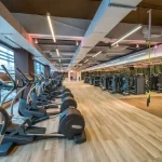 Занятия йогой, фитнесом в спортзале Gw Fitness на Туристской Санкт-Петербург