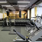 Занятия йогой, фитнесом в спортзале Gym Etage Санкт-Петербург