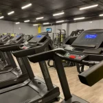 Занятия йогой, фитнесом в спортзале Gym Hall Челябинск