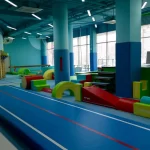 Занятия йогой, фитнесом в спортзале GYM KiDs Санкт-Петербург