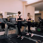 Занятия йогой, фитнесом в спортзале Gymhouse Кемерово