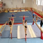 Занятия йогой, фитнесом в спортзале Gymnastics School, растяжки и гимнастики Барнаул