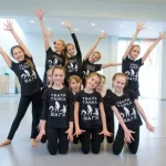 Занятия йогой, фитнесом в спортзале H2O dance studio Красноярск