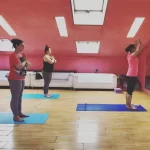 Занятия йогой, фитнесом в спортзале Happy Yoga Москва