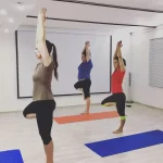 Занятия йогой, фитнесом в спортзале Happy Yoga Москва