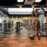 Занятия йогой, фитнесом в спортзале HiGym Москва
