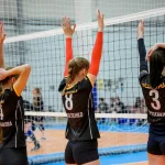 Занятия йогой, фитнесом в спортзале Honey Volley Park Екатеринбург