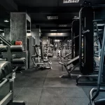Занятия йогой, фитнесом в спортзале I Love sport Санкт-Петербург