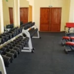 Занятия йогой, фитнесом в спортзале Яни Севастополь