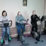 Занятия йогой, фитнесом в спортзале Империя силы Алатырь