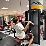 Занятия йогой, фитнесом в спортзале Импульс Сочи