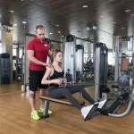 Занятия йогой, фитнесом в спортзале Integrity wellness club Москва